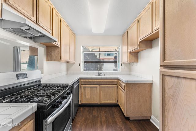 43465 30th Street Unit 4, Lancaster, CA 93536