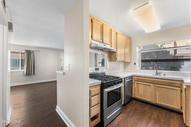 43465 30th Street Unit 4, Lancaster, CA 93536