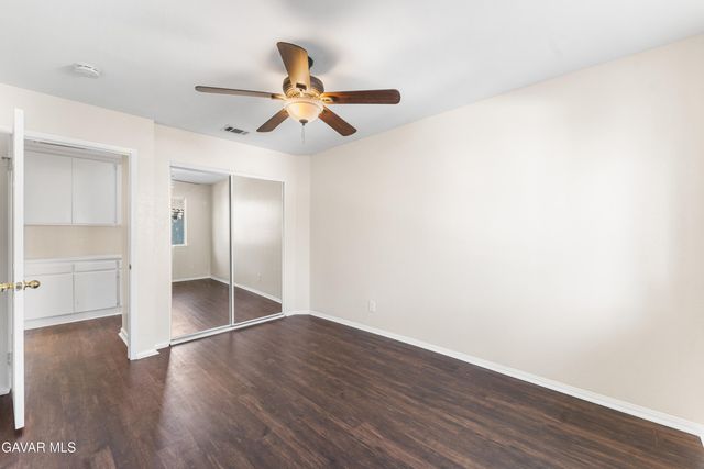43465 30th Street Unit 4, Lancaster, CA 93536