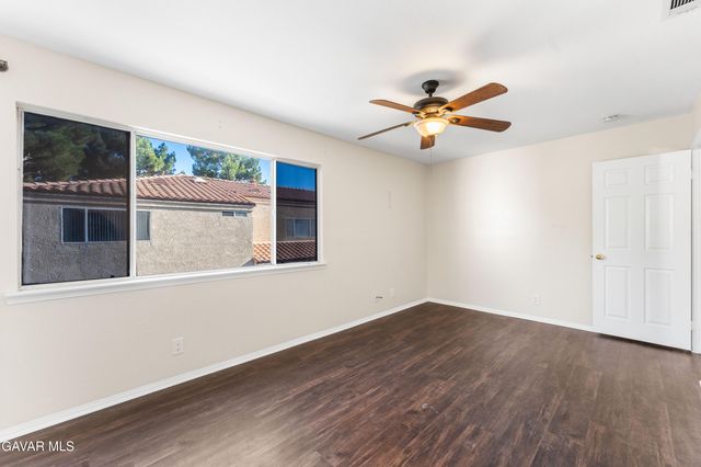 43465 30th Street Unit 4, Lancaster, CA 93536