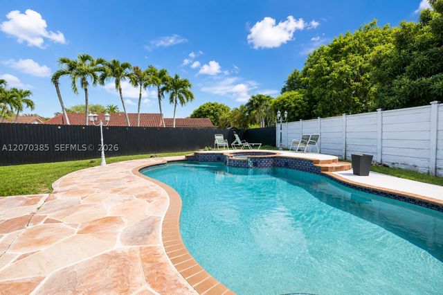 12231 SW 1st St, Miami, FL 33184