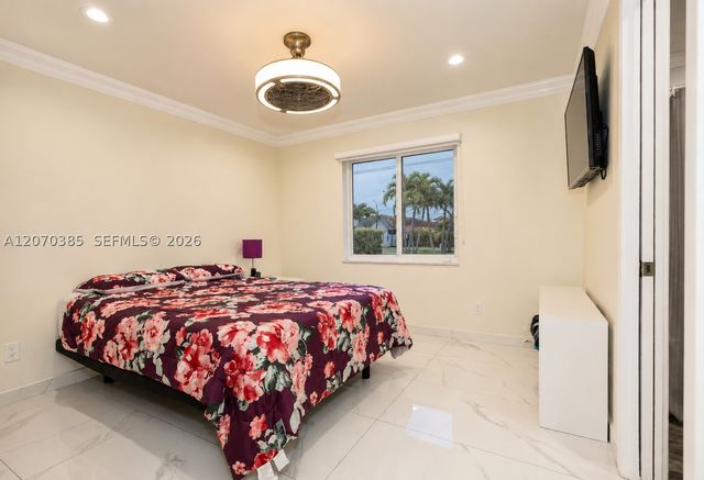 12231 SW 1st St, Miami, FL 33184