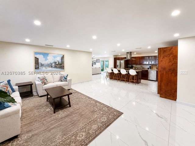 12231 SW 1st St, Miami, FL 33184