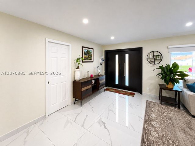 12231 SW 1st St, Miami, FL 33184
