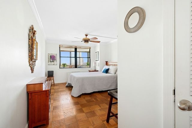 8 Whittier Pl 22D, Boston, MA 02114