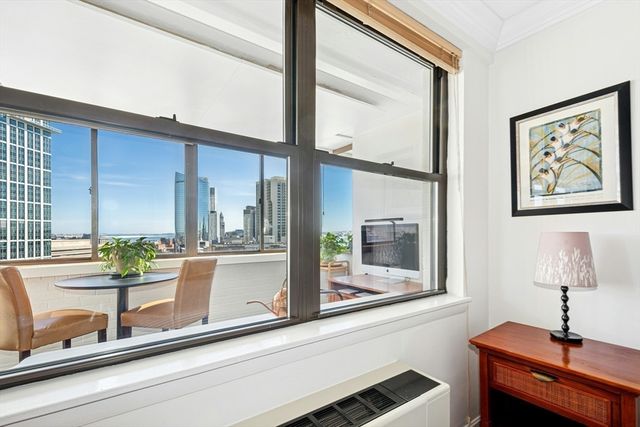 8 Whittier Pl 22D, Boston, MA 02114