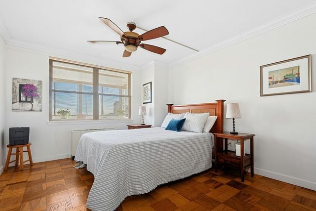 8 Whittier Pl 22D, Boston, MA 02114