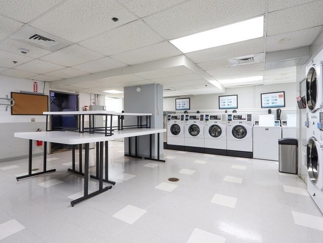 8 Whittier Pl 22D, Boston, MA 02114