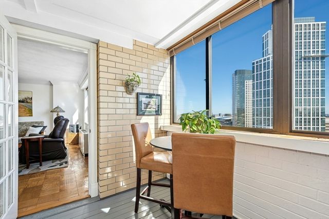 8 Whittier Pl 22D, Boston, MA 02114