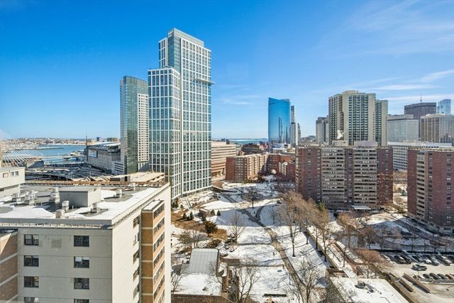 8 Whittier Pl 22D, Boston, MA 02114