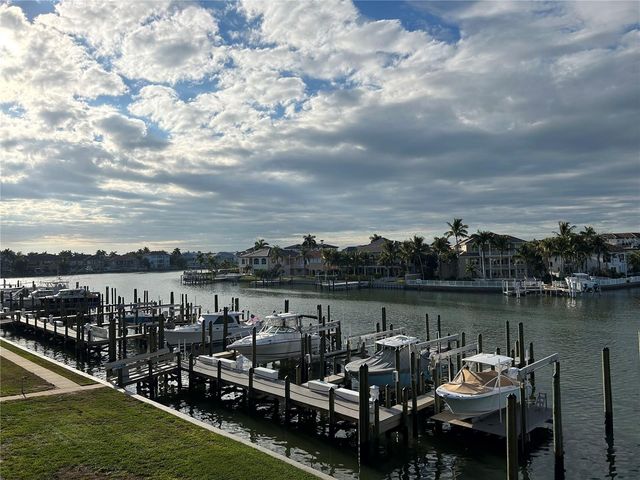 2775 KIPPS COLONY DRIVE S 205, St Petersburg, FL 33707