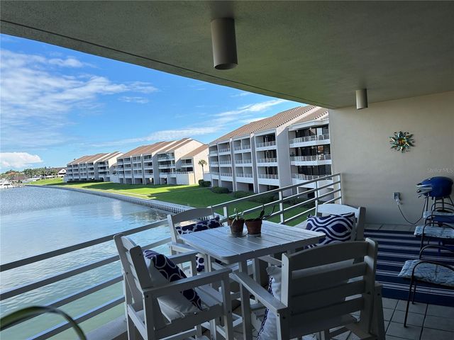 2775 KIPPS COLONY DRIVE S 205, St Petersburg, FL 33707