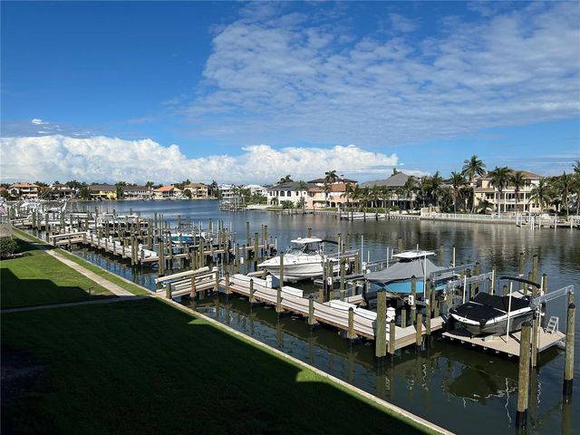 2775 KIPPS COLONY DRIVE S 205, St Petersburg, FL 33707