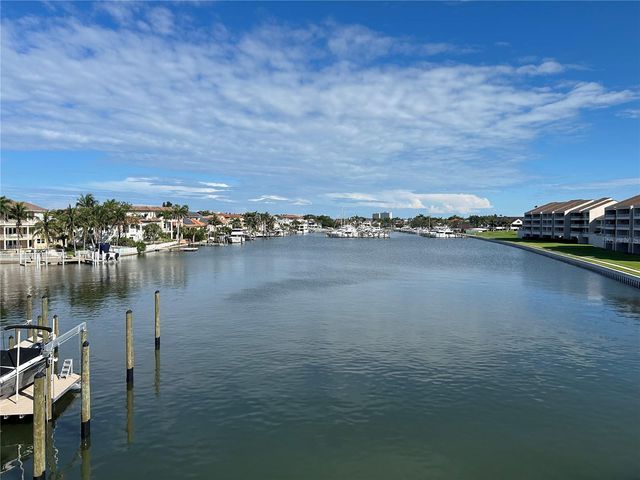 2775 KIPPS COLONY DRIVE S 205, St Petersburg, FL 33707