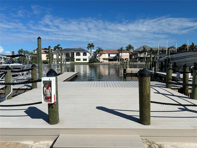 2775 KIPPS COLONY DRIVE S 205, St Petersburg, FL 33707