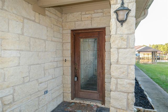 63 Lakeway Drive, Trinity, TX 75862