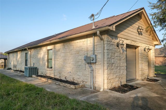 63 Lakeway Drive, Trinity, TX 75862