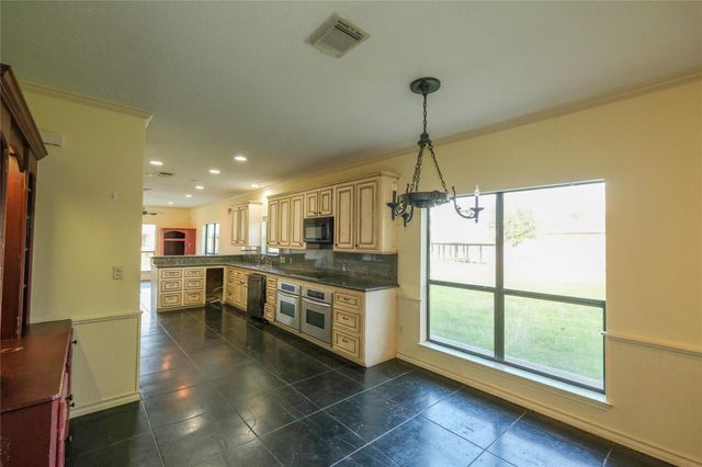 63 Lakeway Drive, Trinity, TX 75862