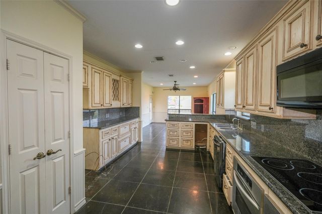 63 Lakeway Drive, Trinity, TX 75862