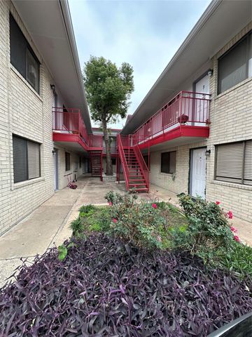 1410 Blalock Road 10, Houston, TX 77055