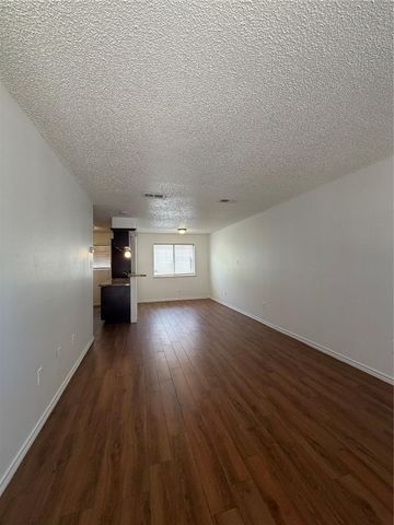 1410 Blalock Road 10, Houston, TX 77055
