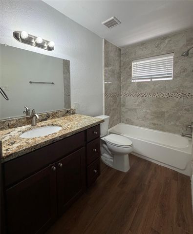 1410 Blalock Road 10, Houston, TX 77055