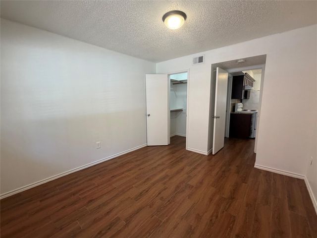 1410 Blalock Road 10, Houston, TX 77055