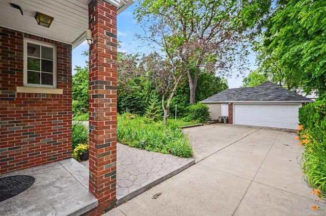 130 S Wilson Boulevard, Mt Clemens, MI 48043