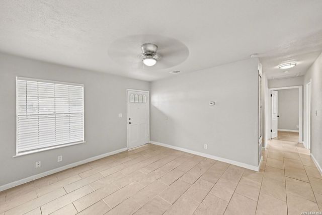 6034 Castle Hunt, San Antonio, TX 78218