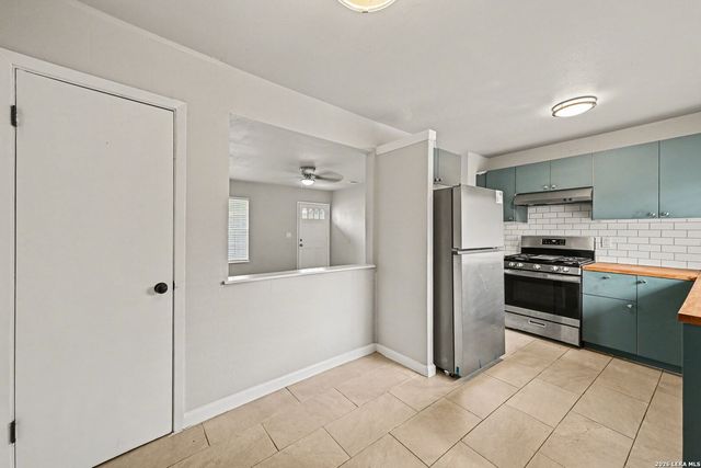 6034 Castle Hunt, San Antonio, TX 78218