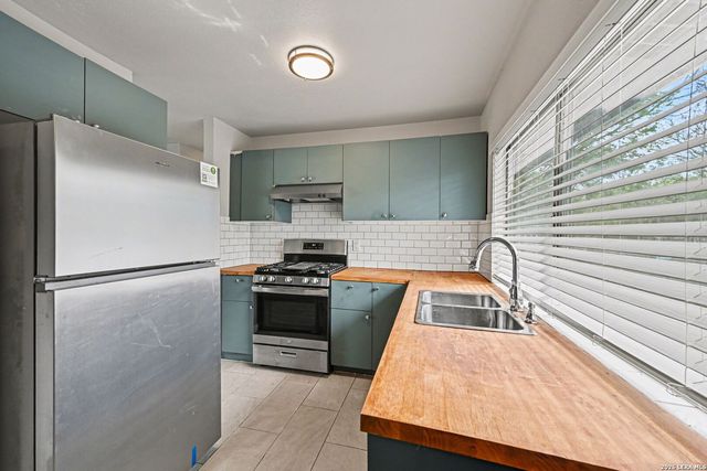 6034 Castle Hunt, San Antonio, TX 78218