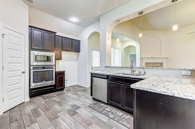 7731 Deep Green Drive, Rosenberg, TX 77469