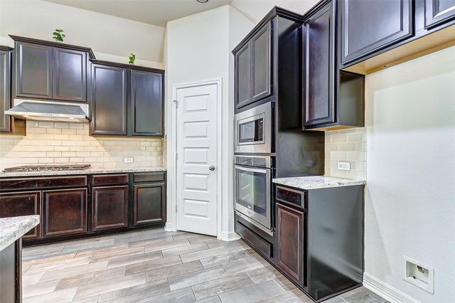 7731 Deep Green Drive, Rosenberg, TX 77469