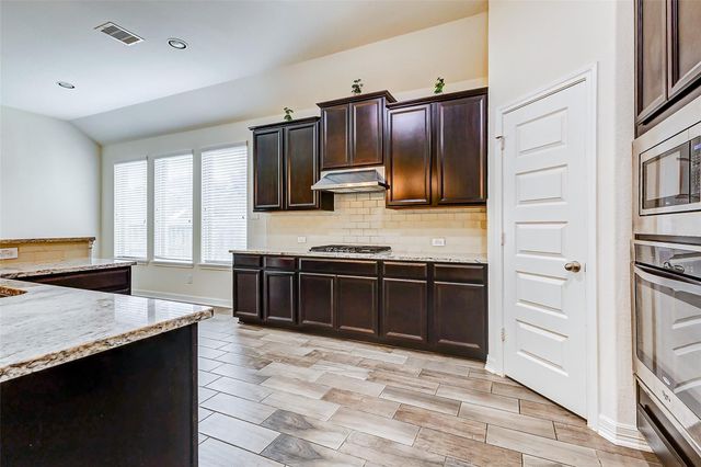 7731 Deep Green Drive, Rosenberg, TX 77469