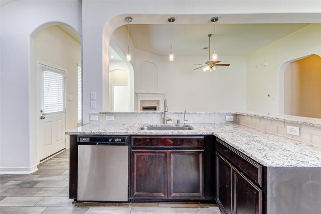 7731 Deep Green Drive, Rosenberg, TX 77469