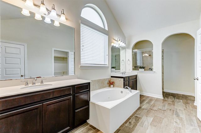 7731 Deep Green Drive, Rosenberg, TX 77469