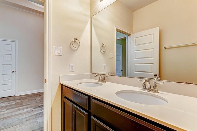 7731 Deep Green Drive, Rosenberg, TX 77469