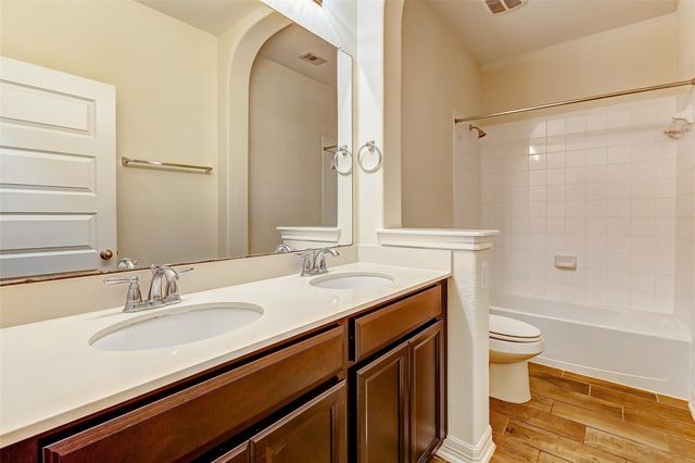 7731 Deep Green Drive, Rosenberg, TX 77469