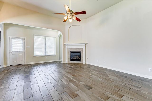 7731 Deep Green Drive, Rosenberg, TX 77469