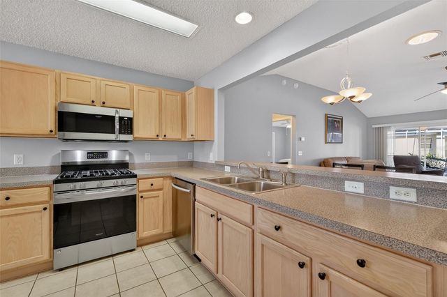 1927 WALDEN WAY, The Villages, FL 32162