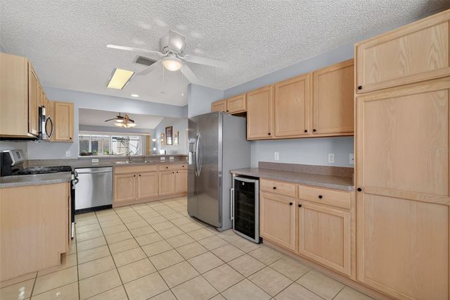 1927 WALDEN WAY, The Villages, FL 32162