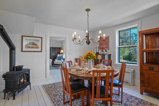 187 Lagoon Pond Road, Tisbury, MA 02575