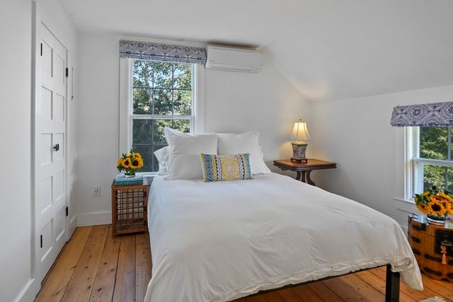 187 Lagoon Pond Road, Tisbury, MA 02575