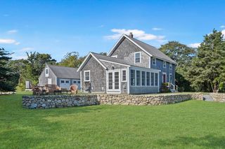 187 Lagoon Pond Road, Tisbury, MA 02575
