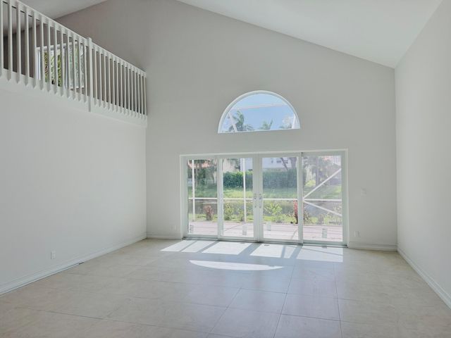 21440 Millbrook Court, Boca Raton, FL 33498