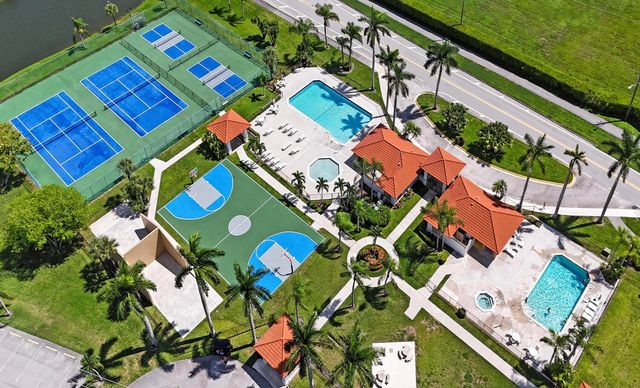 21440 Millbrook Court, Boca Raton, FL 33498