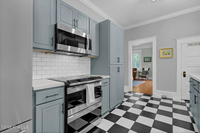 13 S 10th Street, Wilmington, NC 28401