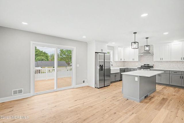 9 Campbell Drive, Eatontown, NJ 07724