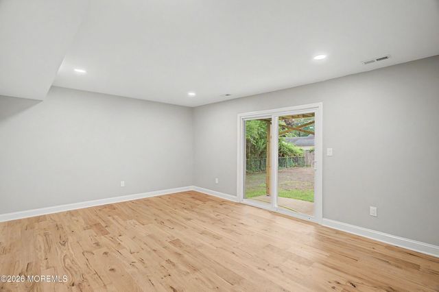 9 Campbell Drive, Eatontown, NJ 07724