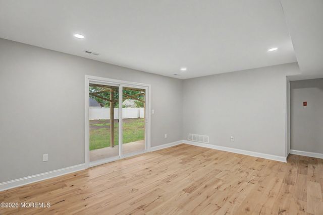 9 Campbell Drive, Eatontown, NJ 07724
